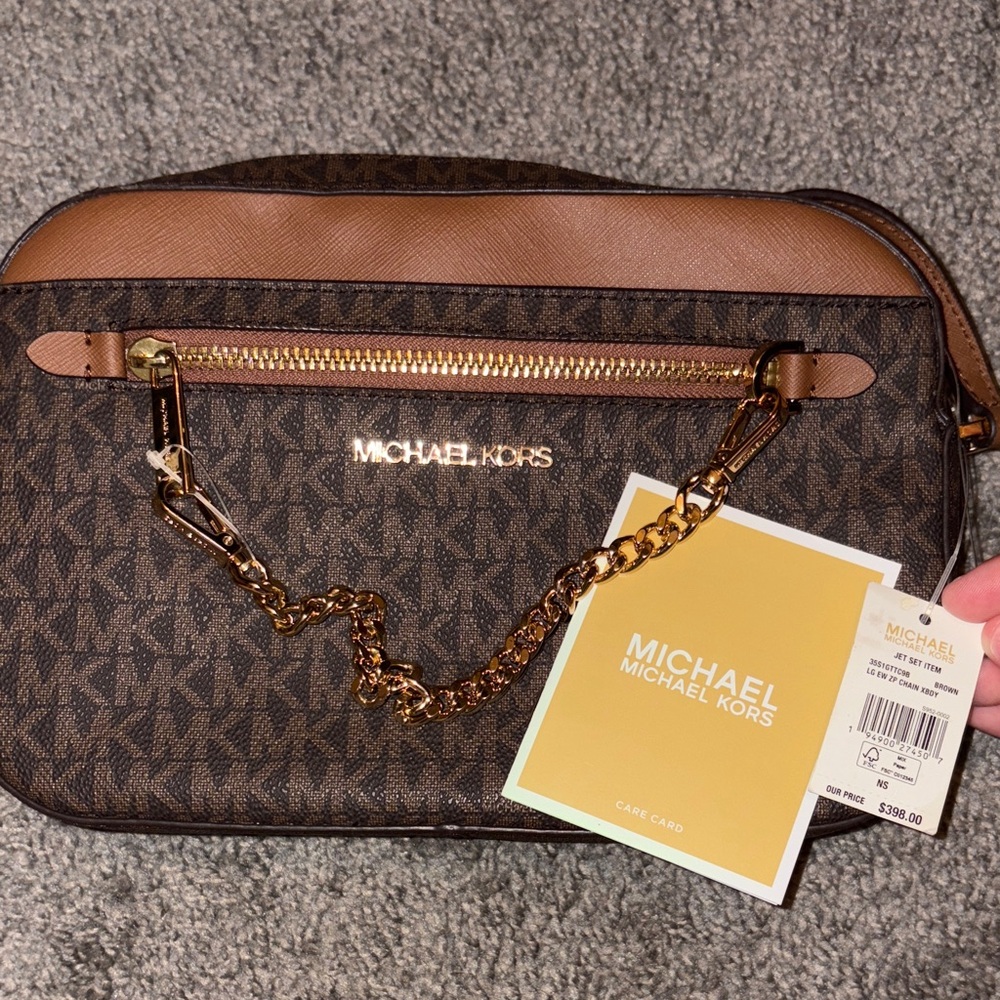New with Tags!! 
Michael Kors Dark Brown and Gold Chain Crossbody